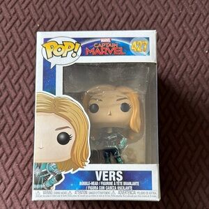 New in box! Funko Pop! Captain Marvel Vers Figure